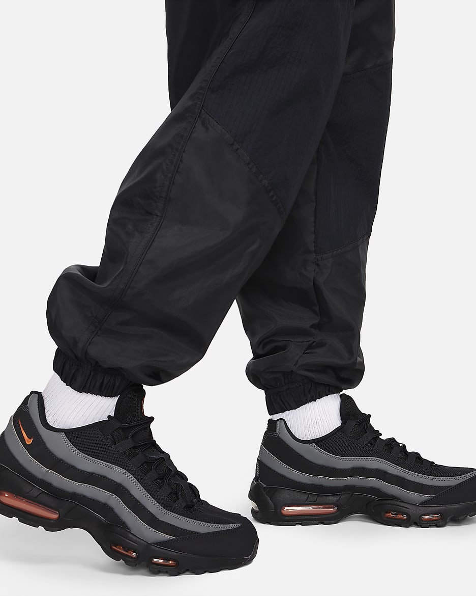 Nike Sportswear Men s Woven Trousers